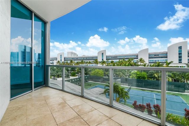 2 of 18 - 3029 Ne 188th Street #505, Aventura, FL