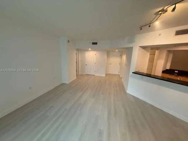 140 S Dixie Highway #816, Hollywood