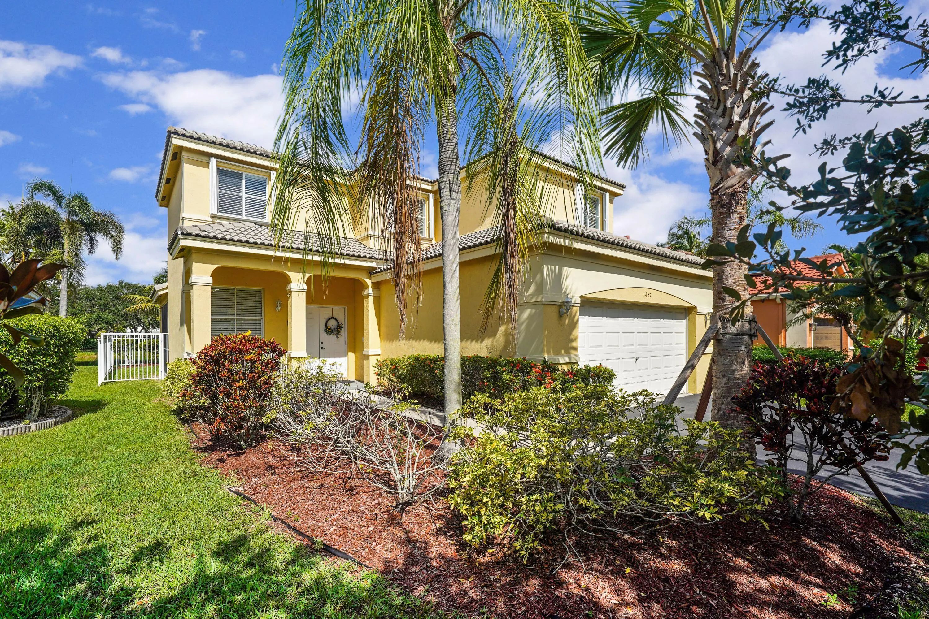 1457 Banyan Way, Weston