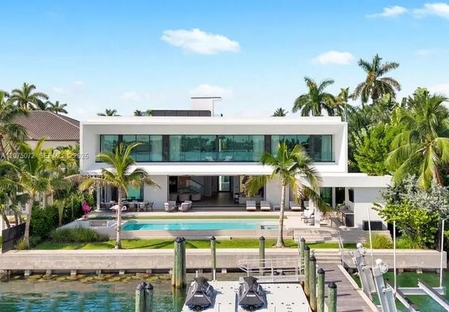 375 N Hibiscus Drive, Miami Beach