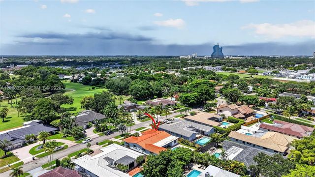 2 of 25 - 3661 N 52nd Avenue, Hollywood, FL