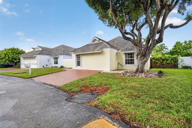 9943 Nw 47th Terrace, Doral