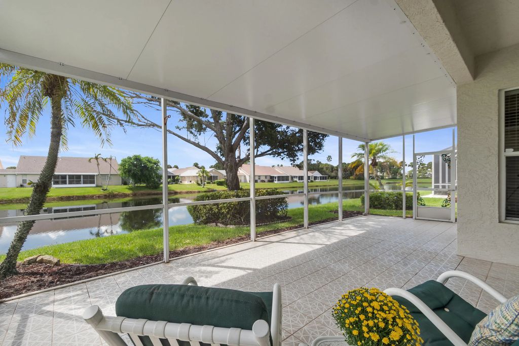 534 Nw Lambrusco Drive, Port St. Lucie