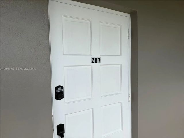 5 of 16 - 5200 Washington Street #207, Hollywood, FL