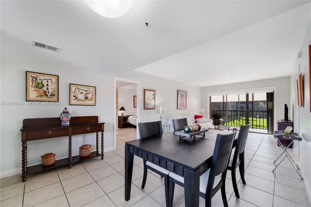 8415 Sw 107th Avenue #258w, Miami