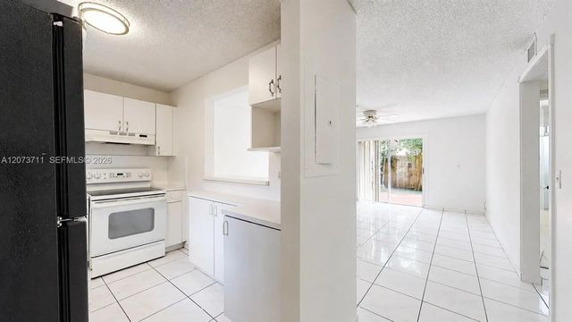 3 of 20 - 8183 Nw 8th Street #c2, Miami, FL