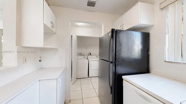 4 of 20 - 8183 Nw 8th Street #c2, Miami, FL
