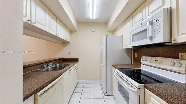 3 of 7 - 18296 Mediterranean Boulevard #3-4, Hialeah, FL
