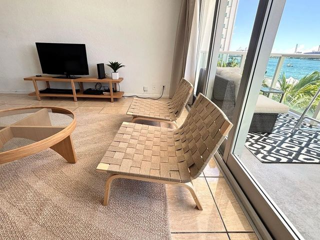 5 of 9 - 1000 West Avenue #314, Miami Beach, FL