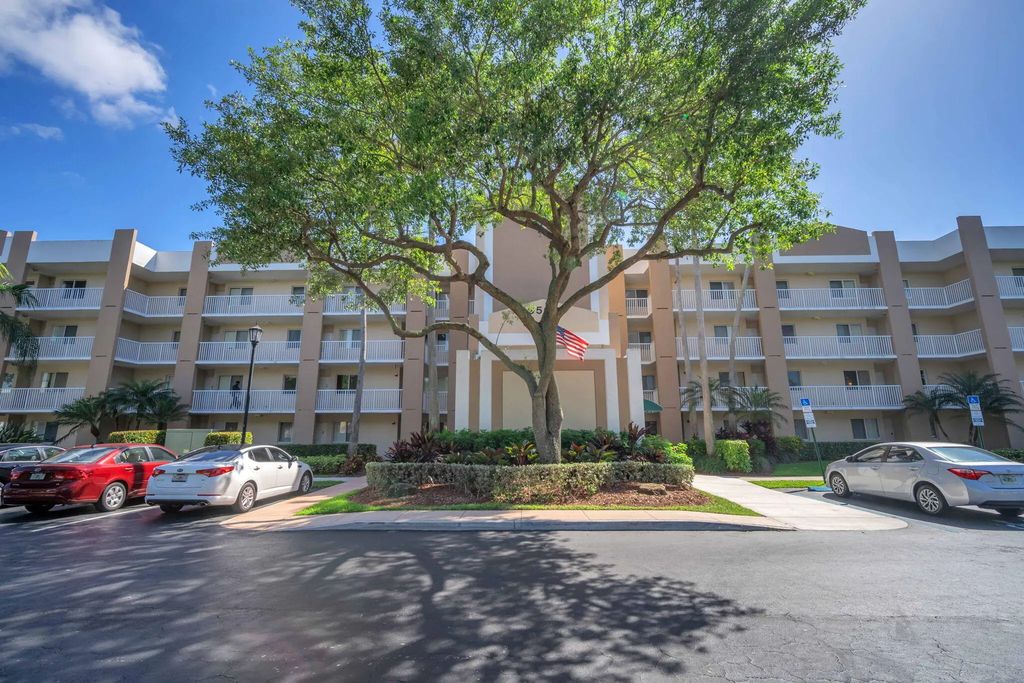 9560 Weldon Circle #j210, Tamarac