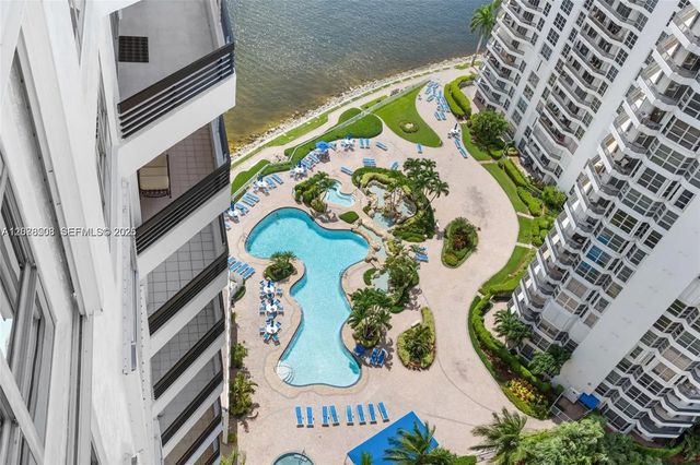 3 of 32 - 19195 Ne 36th Court #2502, Aventura, FL