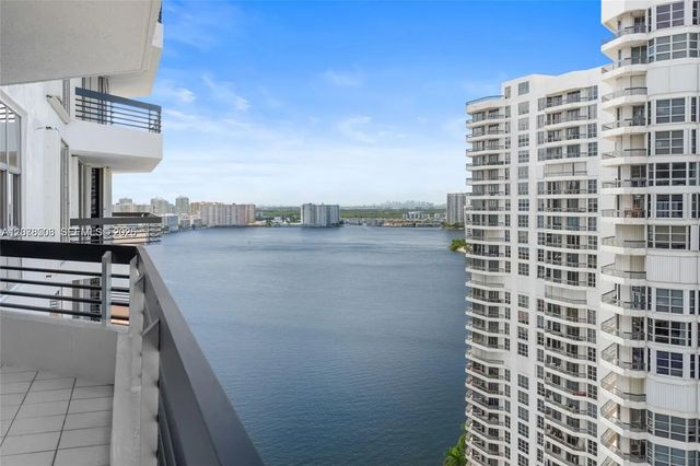 4 of 32 - 19195 Ne 36th Court #2502, Aventura, FL