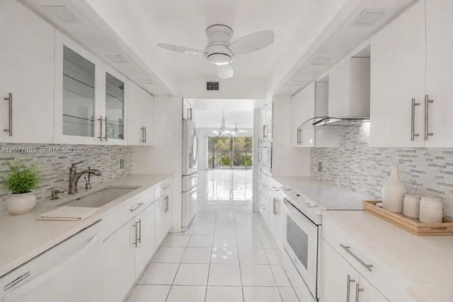 4 of 26 - 12601 Sw 13th Street #315g, Pembroke Pines, FL