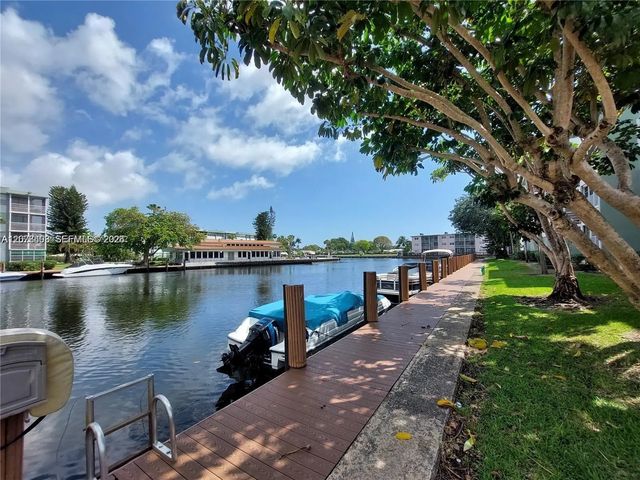 3 of 41 - 2741 Taft Street #212, Hollywood, FL