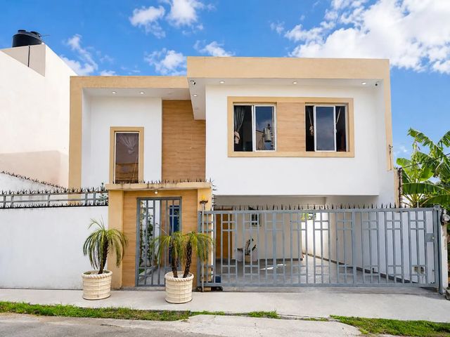 #3a  Calle Amelia Ricard, 