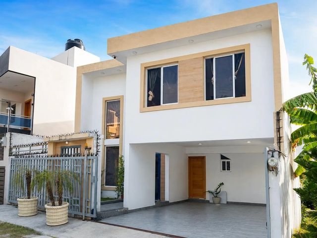 2 of 59 - #3a  Calle Amelia Ricard, , 