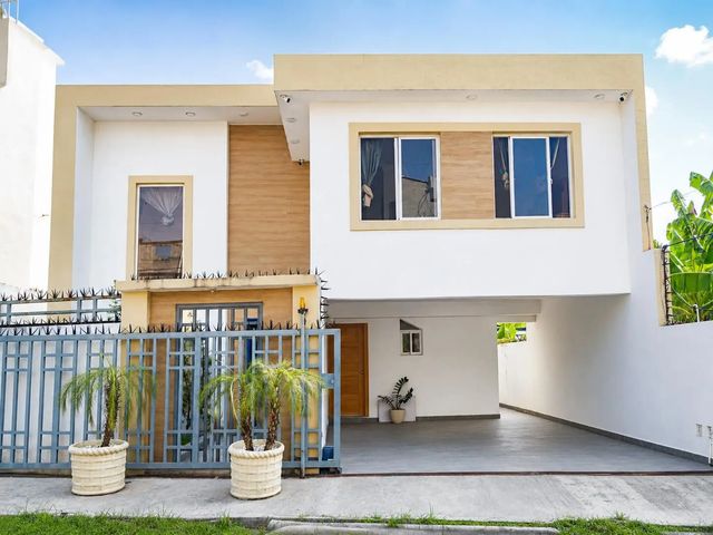 3 of 59 - #3a  Calle Amelia Ricard, , 