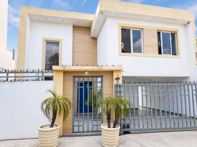 4 of 59 - #3a  Calle Amelia Ricard, , 