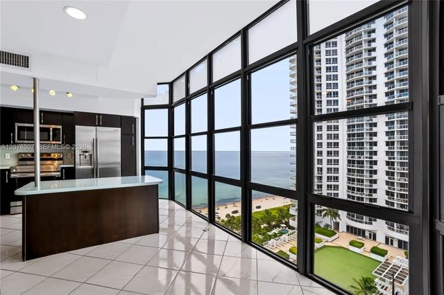 6423 Collins Avenue #1702, Miami Beach