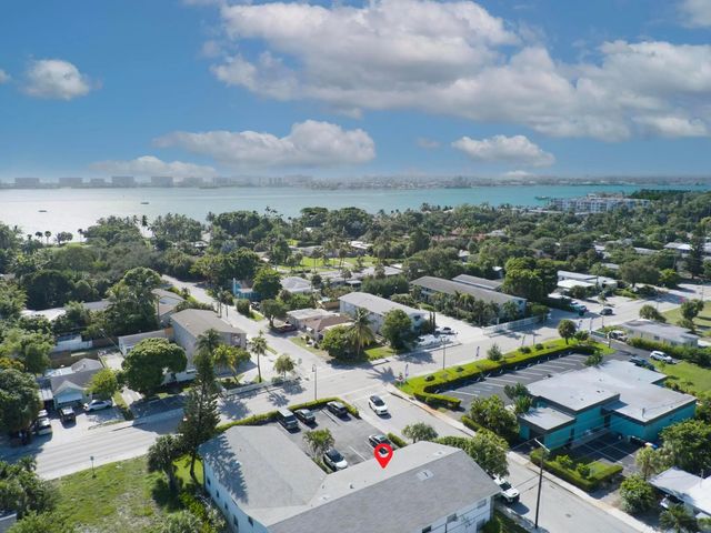 2 of 27 - 1127 S Federal Highway #103, Lake Worth Beach, FL