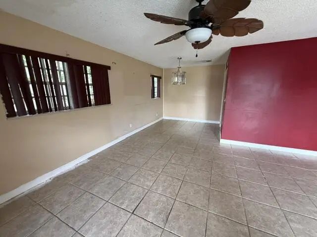 4 of 13 - 5620 Sw 37th Street, West Park, FL