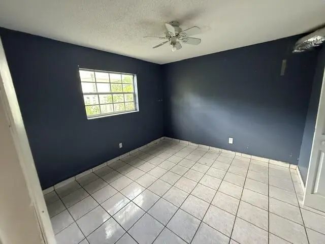 5 of 13 - 5620 Sw 37th Street, West Park, FL