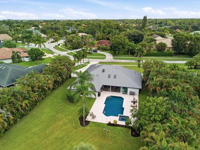 2 of 39 - 15320 Softwood Court, Wellington, FL