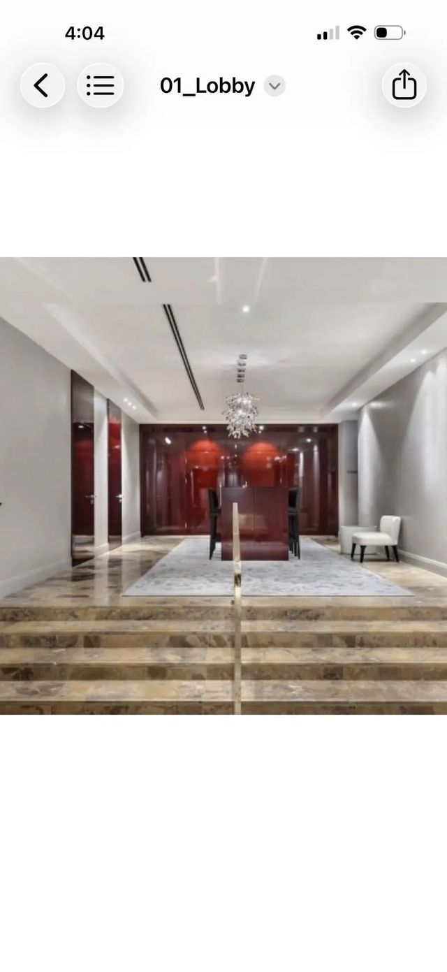 204 E Jaffa N, 