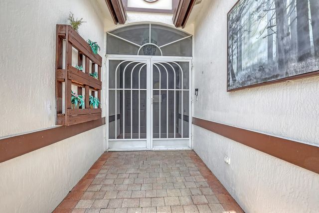 3 of 36 - 9974 Mantova Drive, Lake Worth, FL