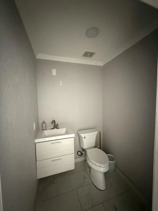 4 of 11 - 19802 Nw 33rd Court, Miami Gardens, FL