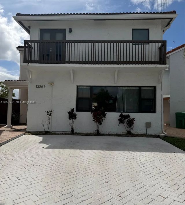 2 of 32 - 13267 Sw 9th Lane, Miami, FL
