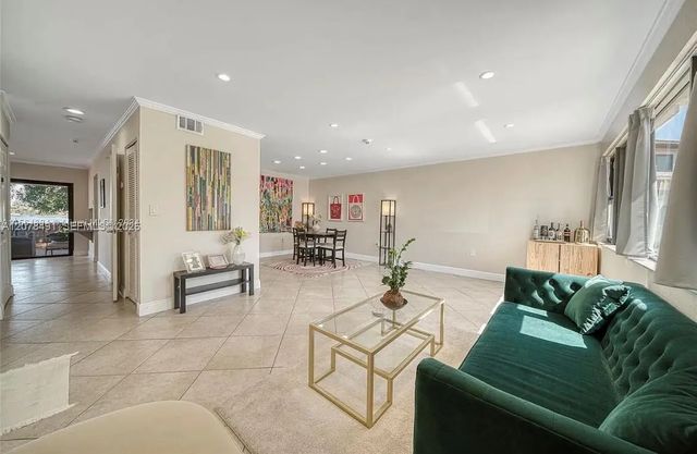 4 of 32 - 13267 Sw 9th Lane, Miami, FL