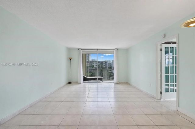 5 of 44 - 2903 Point East Drive #k414, Aventura, FL