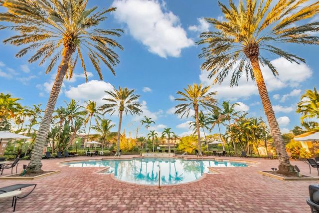 3793 Nw Mediterranean Lane #304, Jensen Beach