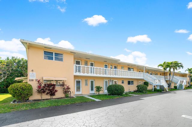 4 of 39 - 108 Ne 20th Avenue Ne #201, Boynton Beach, FL