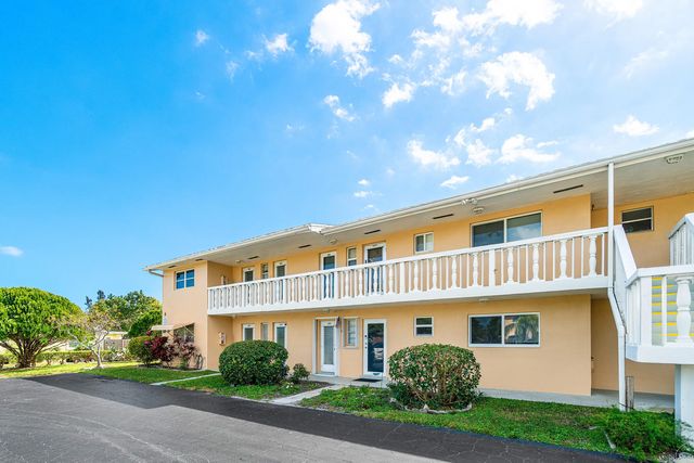 5 of 39 - 108 Ne 20th Avenue Ne #201, Boynton Beach, FL