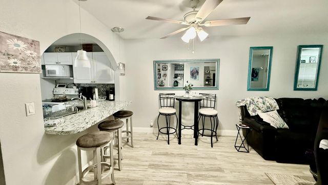 4 of 47 - 9480 Poinciana Place #201, Davie, FL