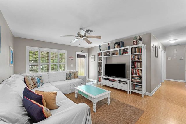 4 of 35 - 612 Nw 7th Court, Boynton Beach, FL