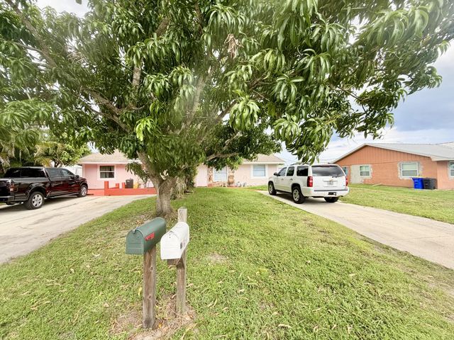 2 of 5 - 5045 Se Driftwood Avenue, Stuart, FL