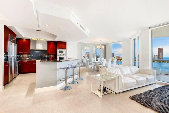 3 of 15 - 6000 Island Boulevard #2204, Aventura, FL