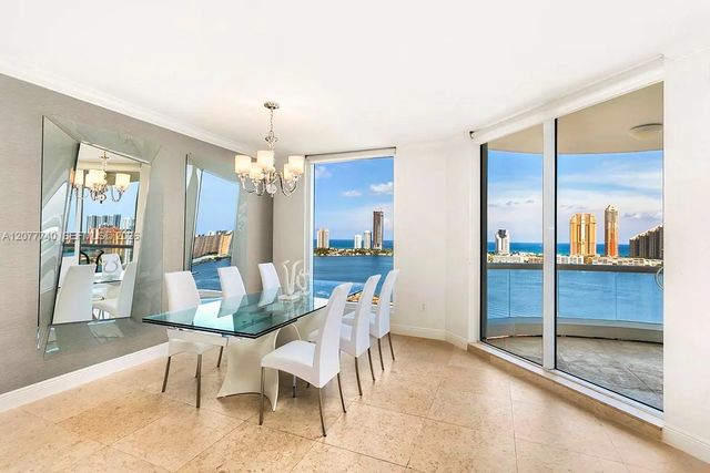 4 of 15 - 6000 Island Boulevard #2204, Aventura, FL