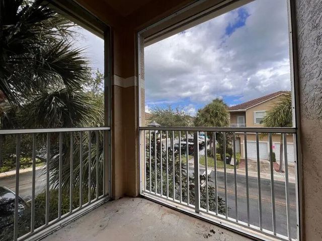 4 of 14 - 117 Lighthouse Circle #j, Tequesta, FL