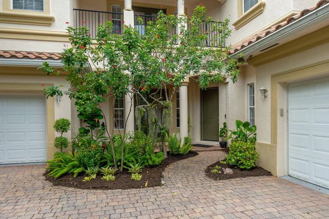 3 of 62 - 428 Cresta Circle, West Palm Beach, FL