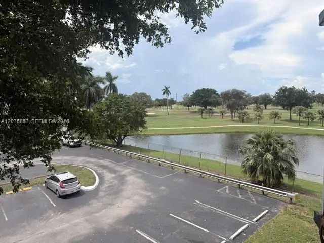 6955 Nw 186th Street #f306, Hialeah