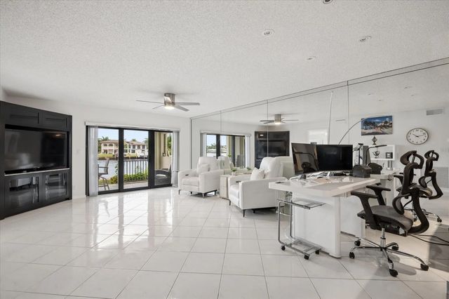 3 of 23 - 1101 S Riverside Drive #103, Pompano Beach, FL