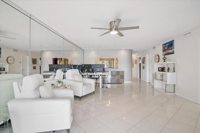 5 of 23 - 1101 S Riverside Drive #103, Pompano Beach, FL