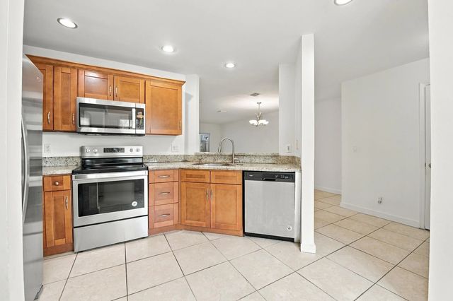 4 of 47 - 4441 Sw 11th Place, Deerfield Beach, FL