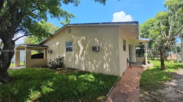 3451 Nw 2nd Street, Lauderhill