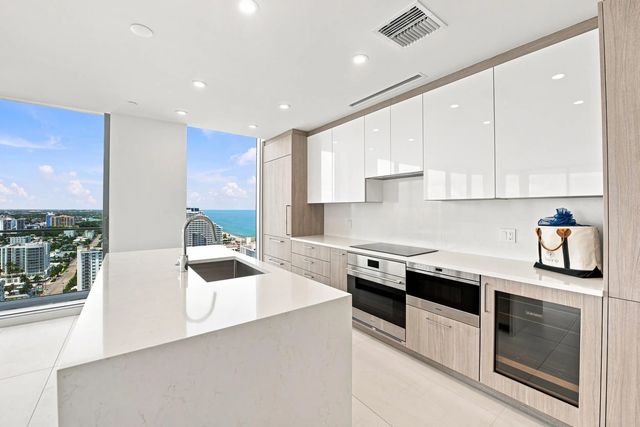 3 of 91 - 153 N Seabreeze Boulevard #2404, Fort Lauderdale, FL