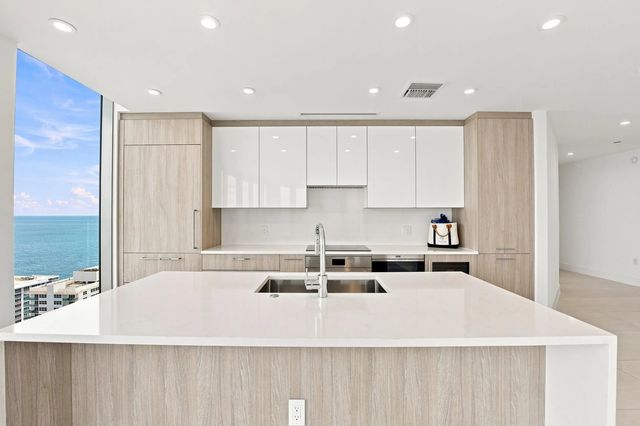 4 of 91 - 153 N Seabreeze Boulevard #2404, Fort Lauderdale, FL
